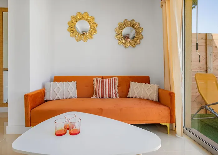 ô Soleil Lumineux Avec Terrasse Dans Le Village Naturiste Hébergement de vacances Agde